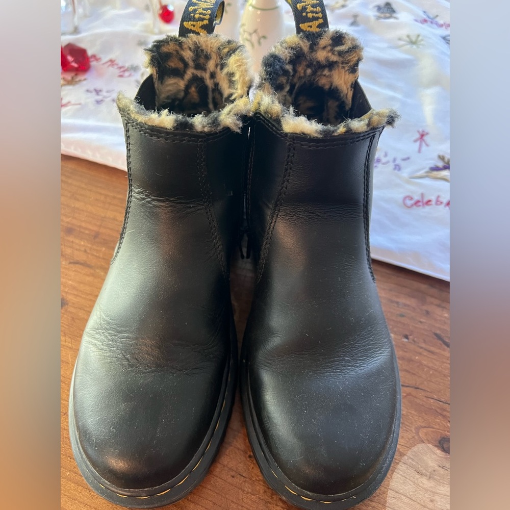 Dr. Martens girls fur lined boots